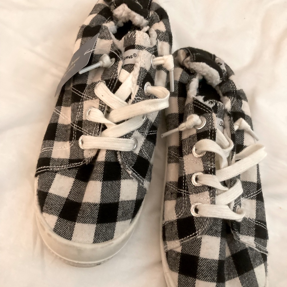 Buffalo plaid tennis shoes, size 8